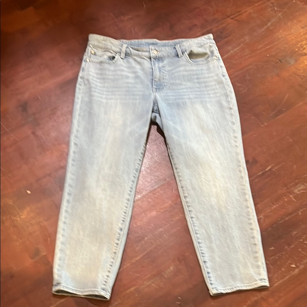 🌻3/$15🌻 Talbots Jeans with Vintage Wash
